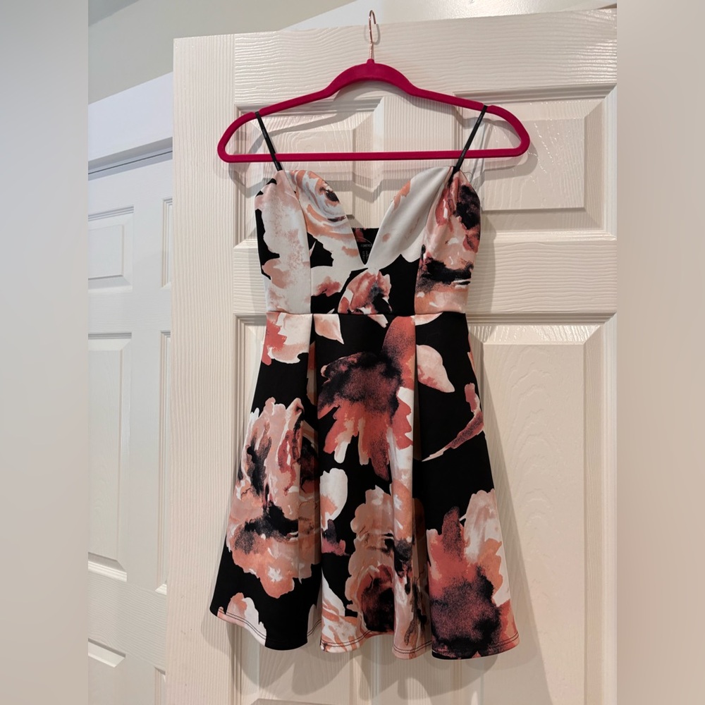 New with tags Forever 21 Mini dress SMALL